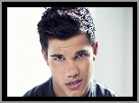 Taylor Lautner, Spojrzenie